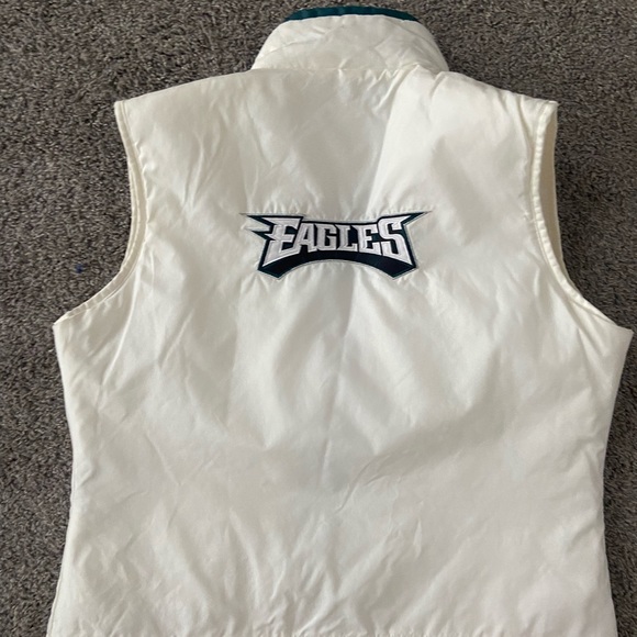 COPY - Womens Philadelphia Eagles white down vest - Picture 2 of 3